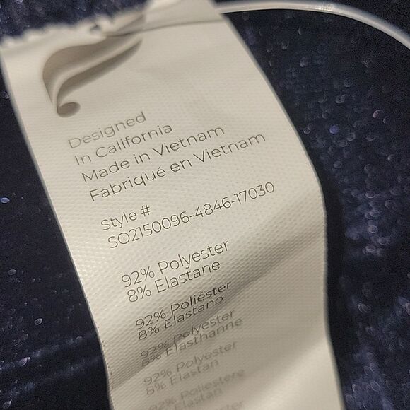 NWT Fabletics Blue velvet velour biker shorts stretch active Small - Picture 7 of 8